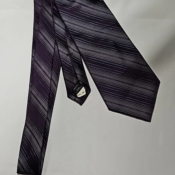 Perry Ellis Potfolio Men's Tie - Picture 8 of 8